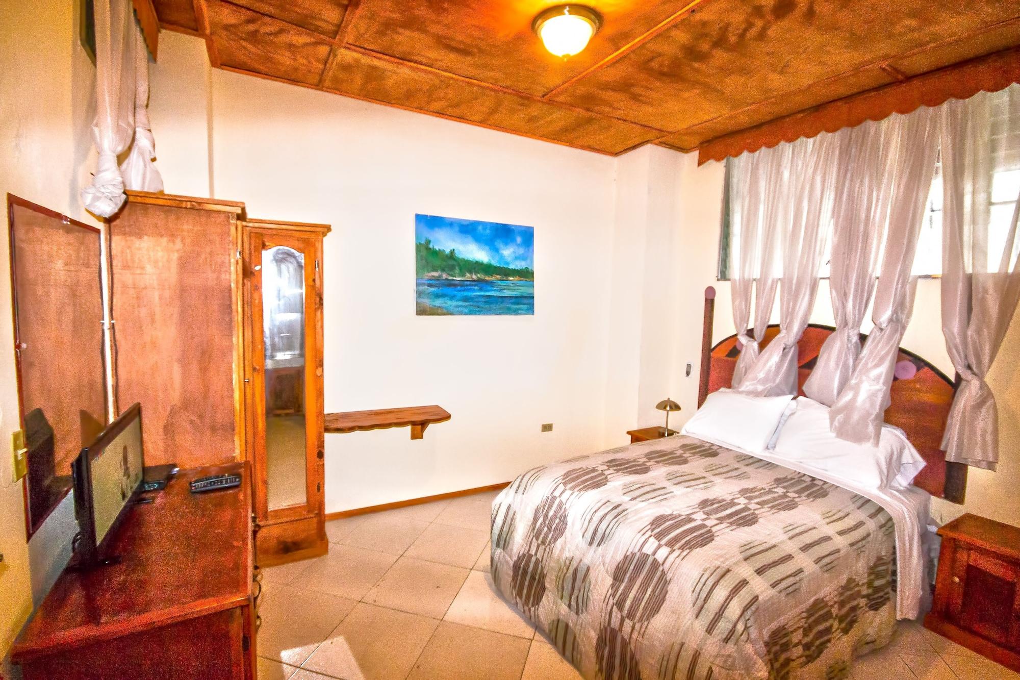 Pacot Breeze Hotel Musseau Bagian luar foto