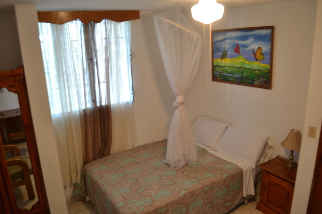 Pacot Breeze Hotel Musseau Ruang foto