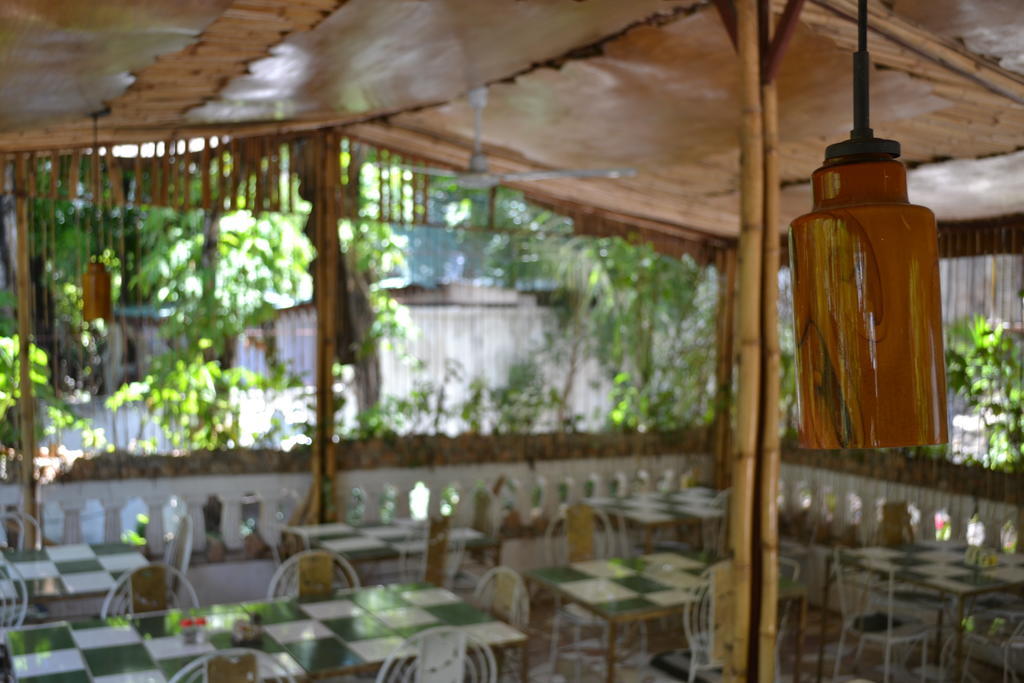 Pacot Breeze Hotel Musseau Bagian luar foto