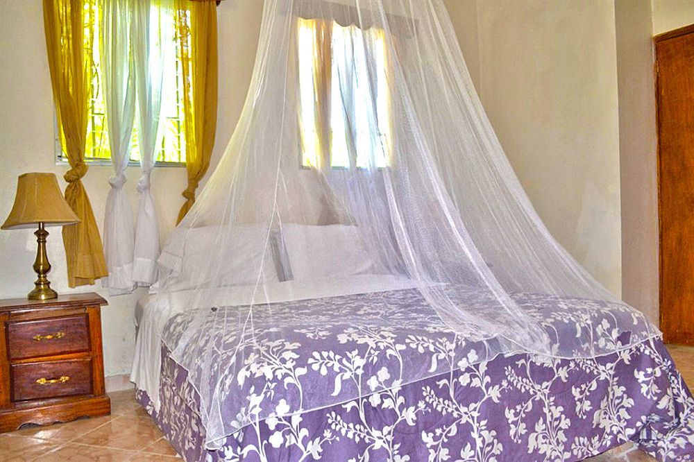 Pacot Breeze Hotel Musseau Bagian luar foto